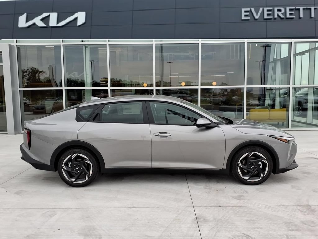 New 2026 Kia K4 GT-Line Turbo FWD image 2