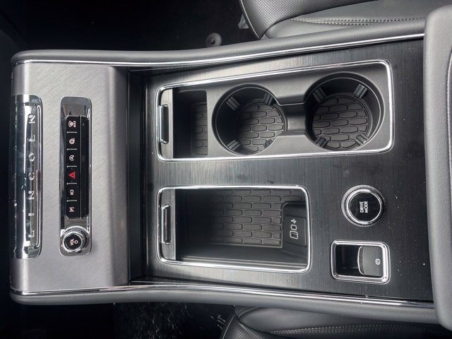 New 2026 Lincoln Aviator AWD image 22
