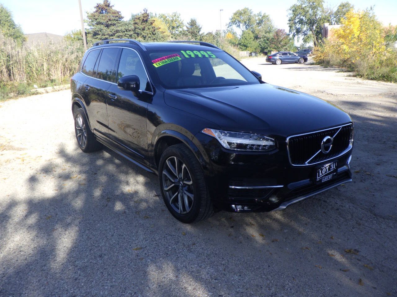 Used 2019 Volvo XC90 T5 Momentum w/ Multimedia Package AWD/4WD image 5