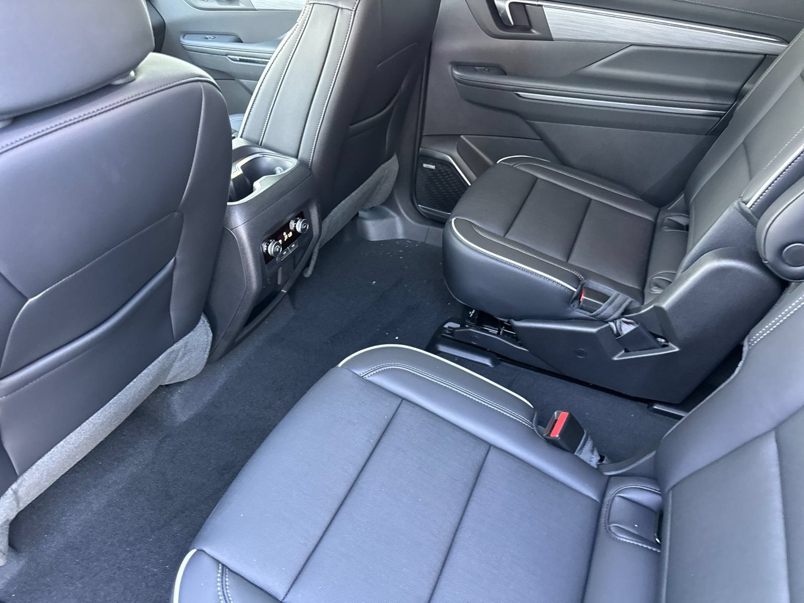 New 2026 Buick Enclave Preferred w/ Power Package FWD image 12
