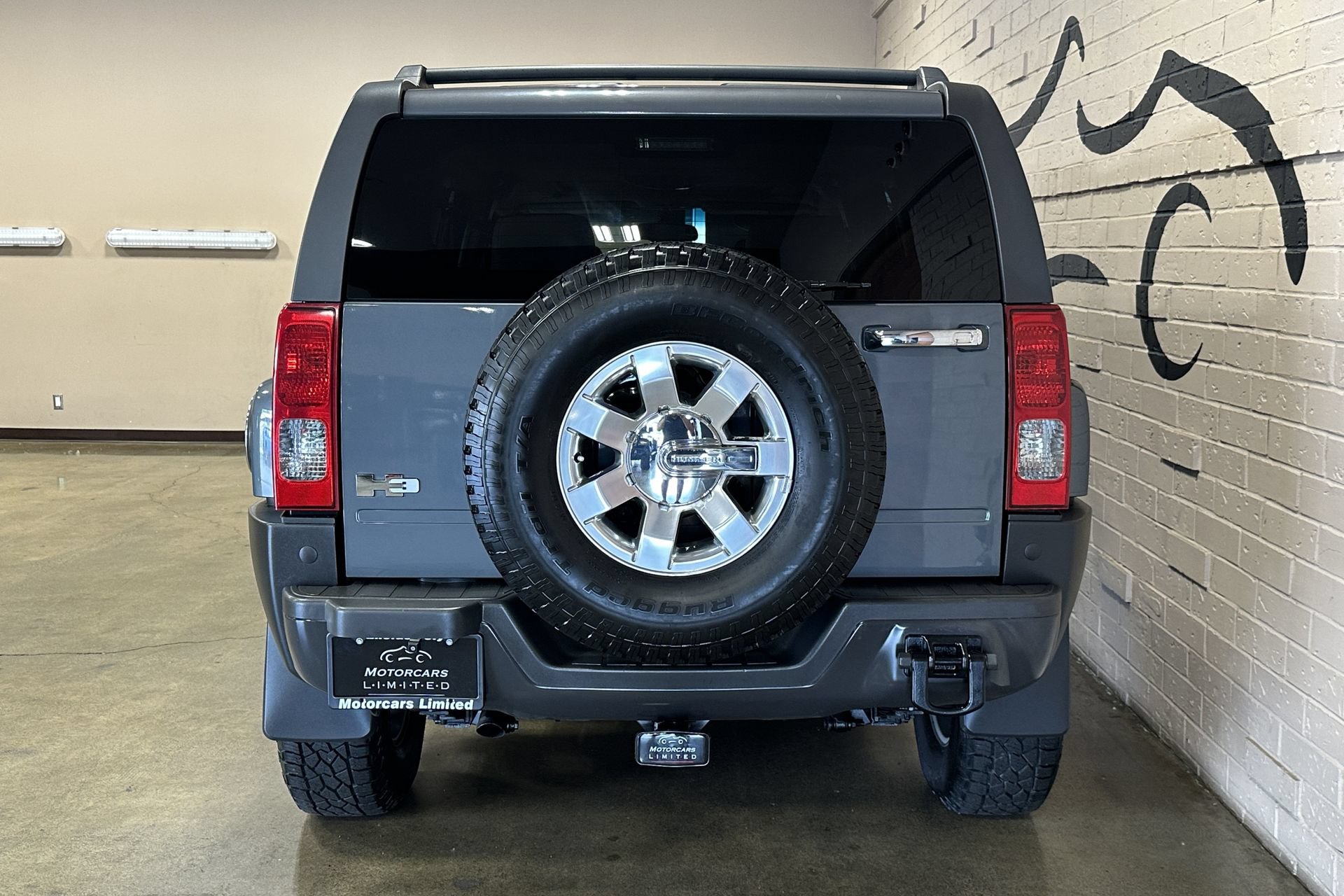Used 2009 HUMMER H3 Luxury AWD/4WD image 5