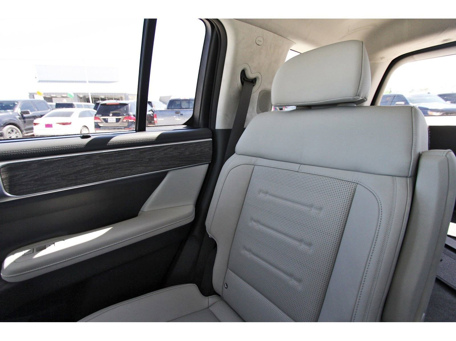 Used 2024 Hyundai Santa Fe Calligraphy image 14