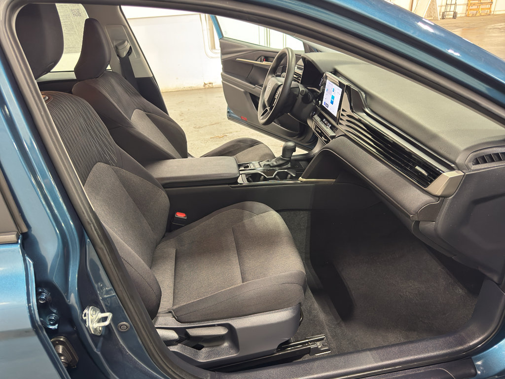 Used 2025 Toyota Camry LE FWD image 36