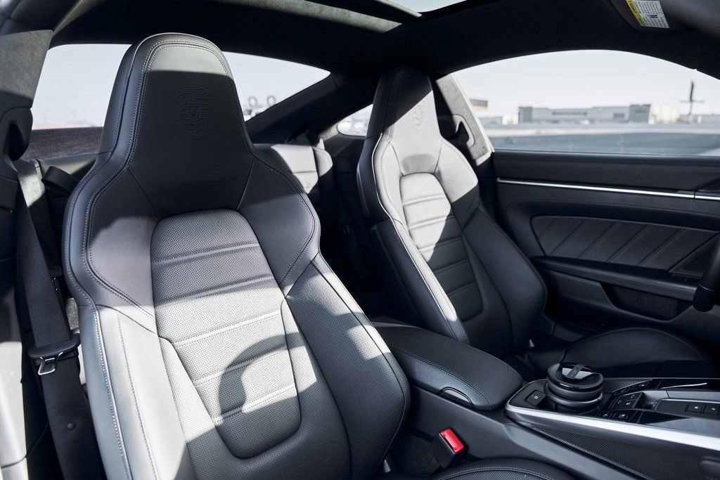 Used 2024 Porsche 911 Turbo AWD/4WD image 38