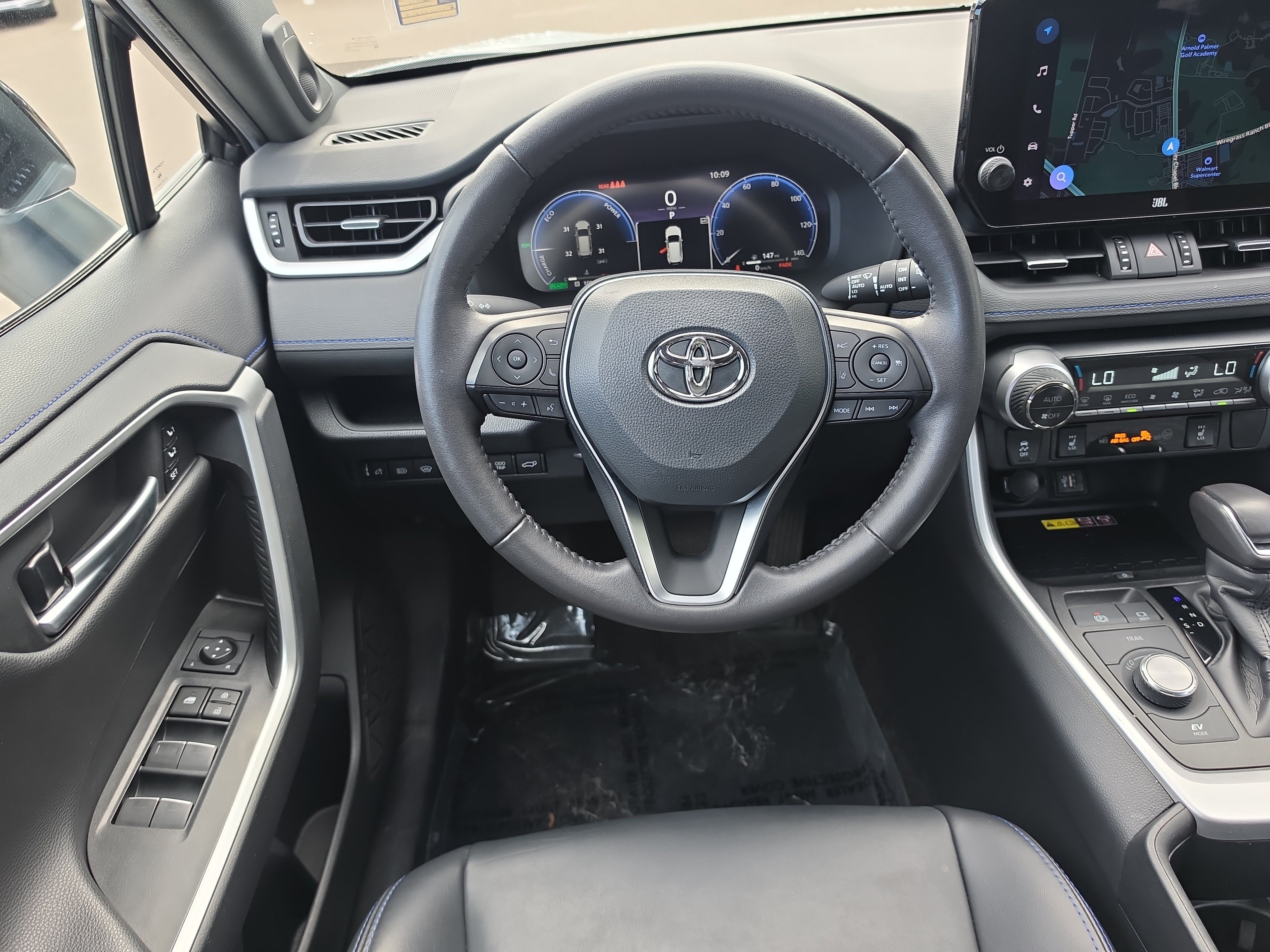 Used 2023 Toyota RAV4 XSE AWD/4WD image 14