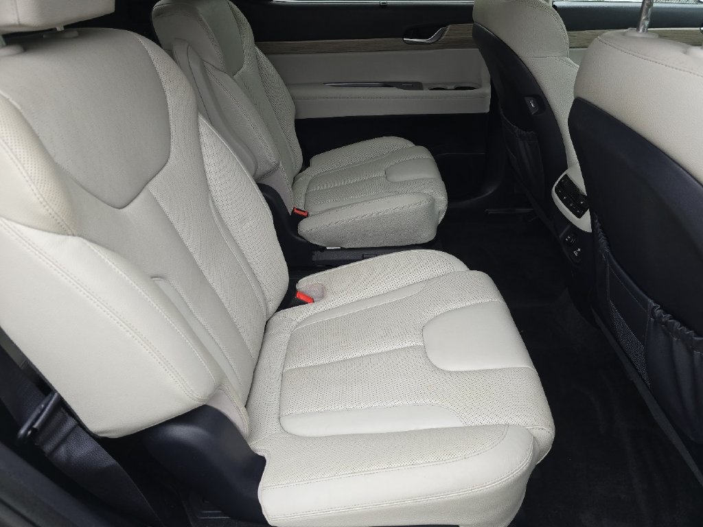Used 2021 Hyundai Palisade SEL w/ Premium Package AWD/4WD image 21