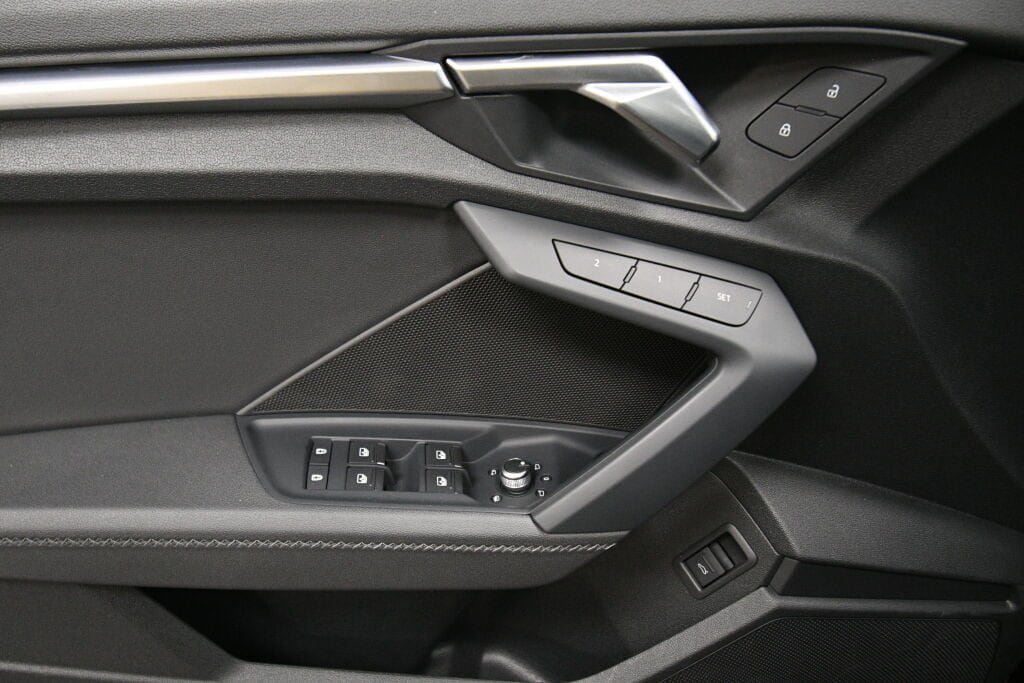 Used 2023 Audi A3 2.0T Premium FWD image 11