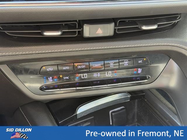 Used 2023 Buick Envision Avenir AWD/4WD image 12