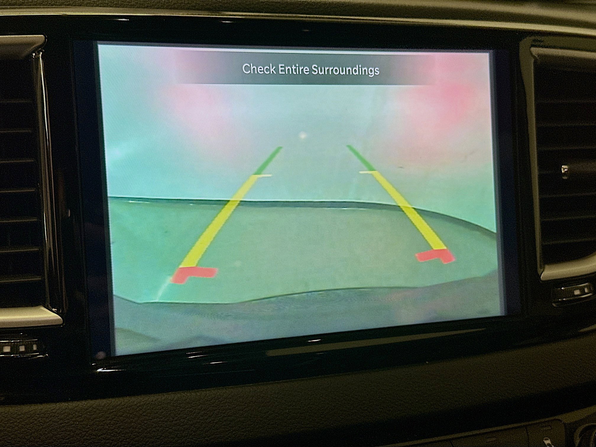 Used 2024 Chrysler Pacifica Touring-L FWD image 22