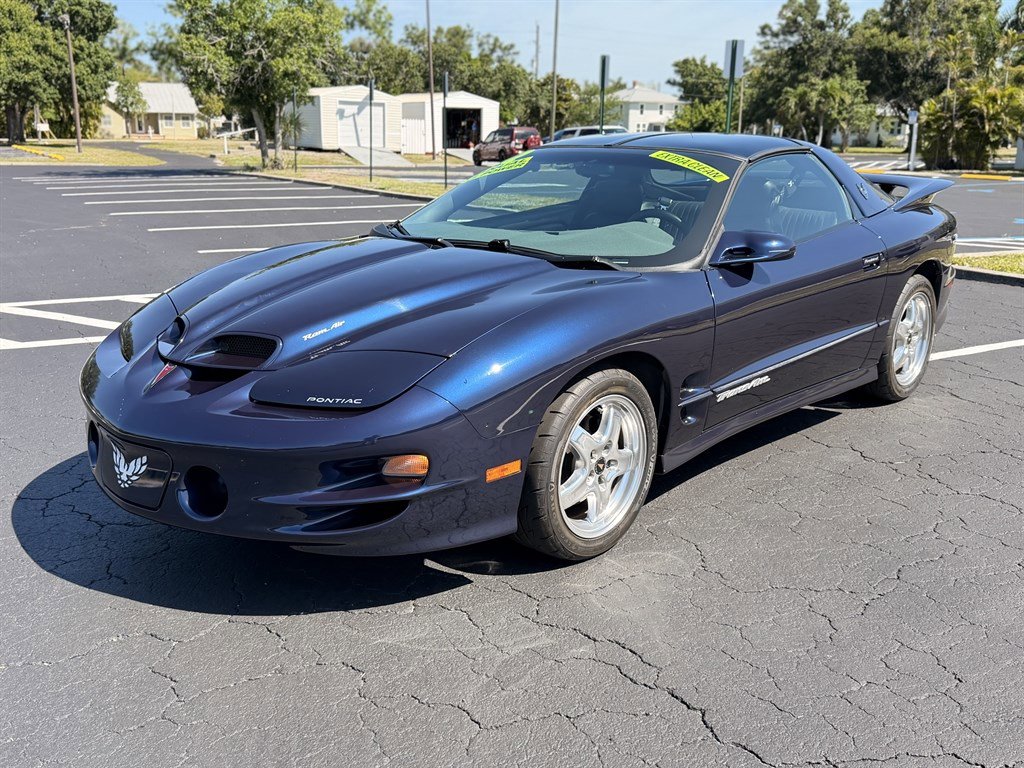 Used 2002 Pontiac Firebird Trans Am w/ SLP Firehawk Pkg RWD image 1