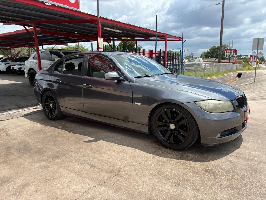 Used 2006 BMW 325i Sedan RWD image 3