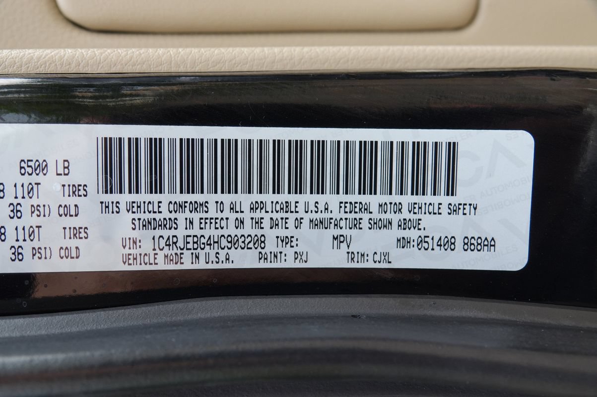 Used 2017 Jeep Grand Cherokee Limited RWD image 40