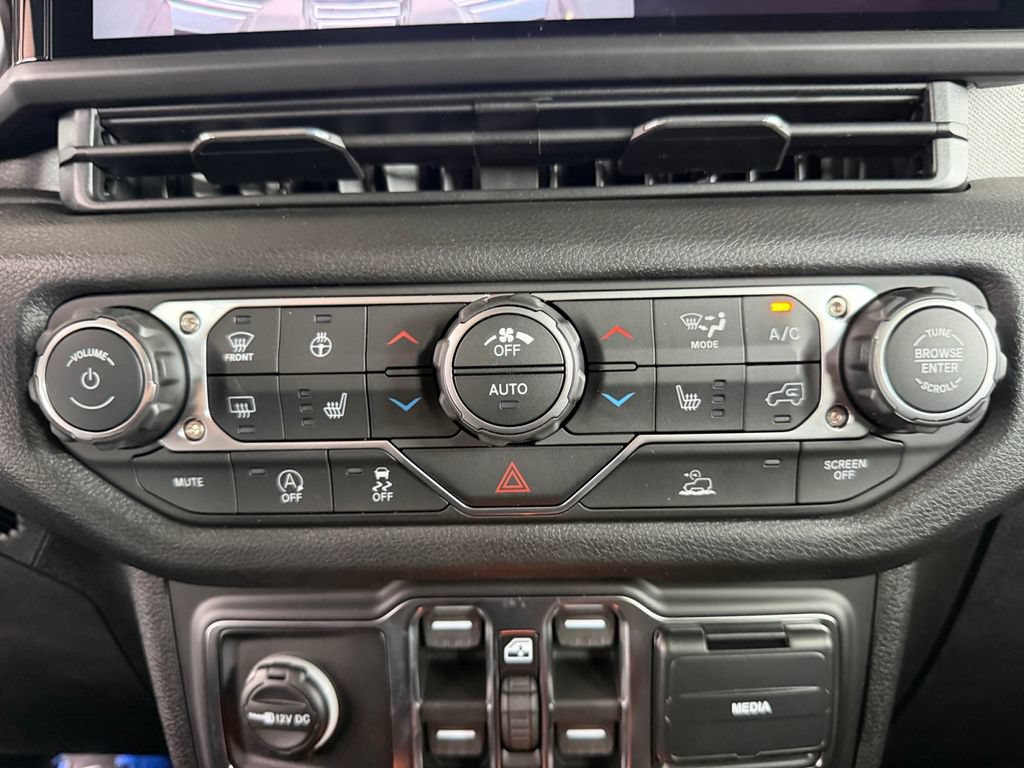 New 2026 Jeep Wrangler Unlimited Sport AWD/4WD image 17
