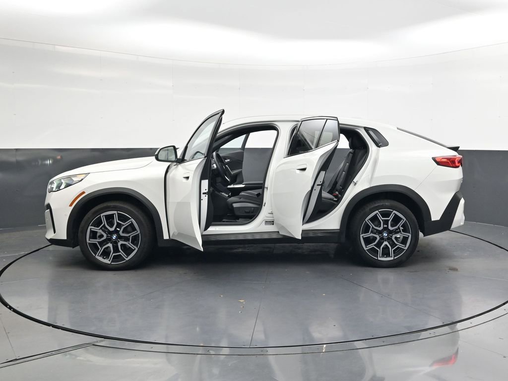 Used 2025 BMW X2 xDrive28i image 35