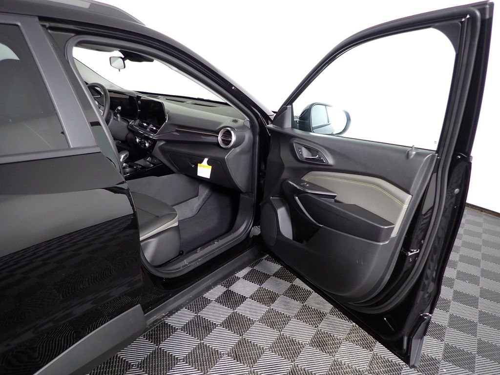 New 2026 Chevrolet Trax ACTIV w/ Sunroof Package image 31