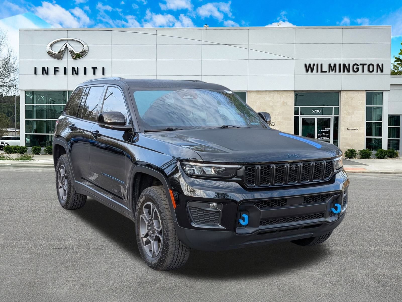 Used 2023 Jeep Grand Cherokee Trailhawk image 1