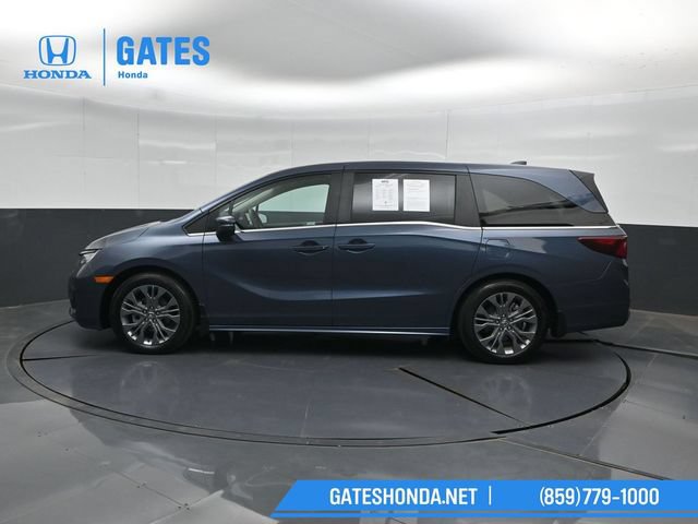 Certified 2026 Honda Odyssey Touring image 7