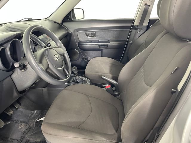 Used 2011 Kia Soul FWD image 2