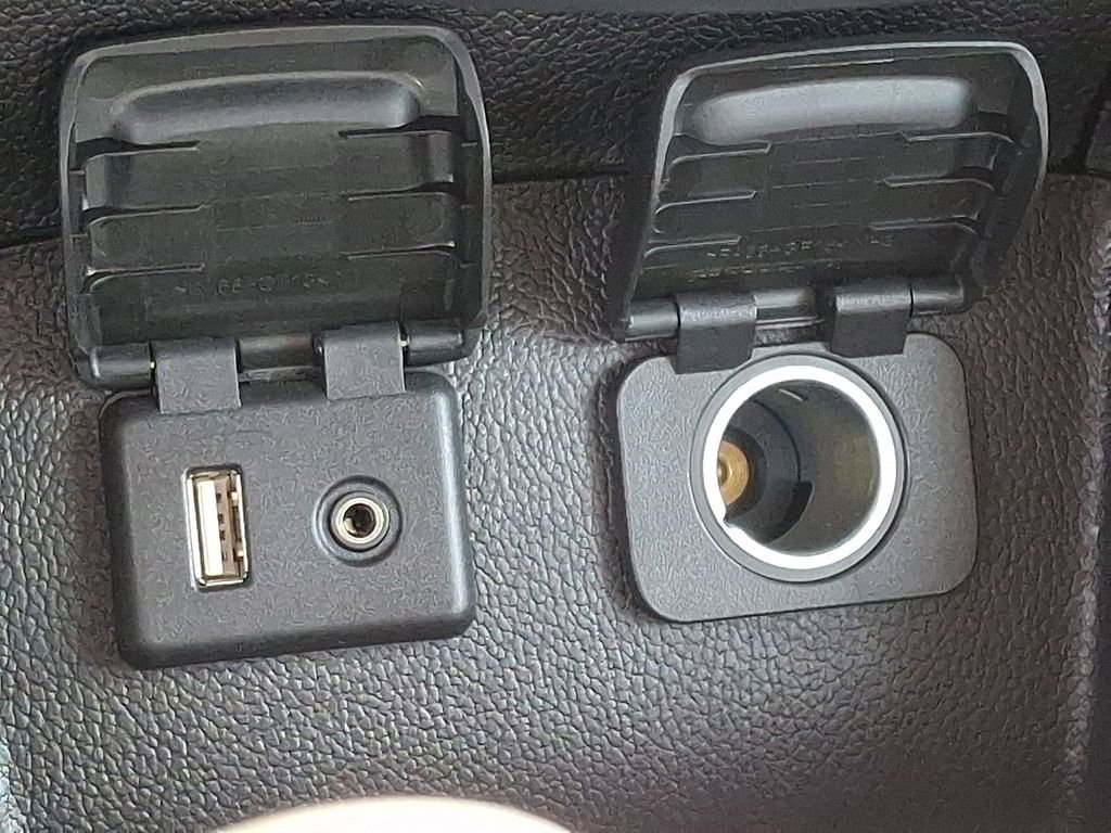 Used 2017 Chevrolet Cruze LT w/ Convenience Package image 23