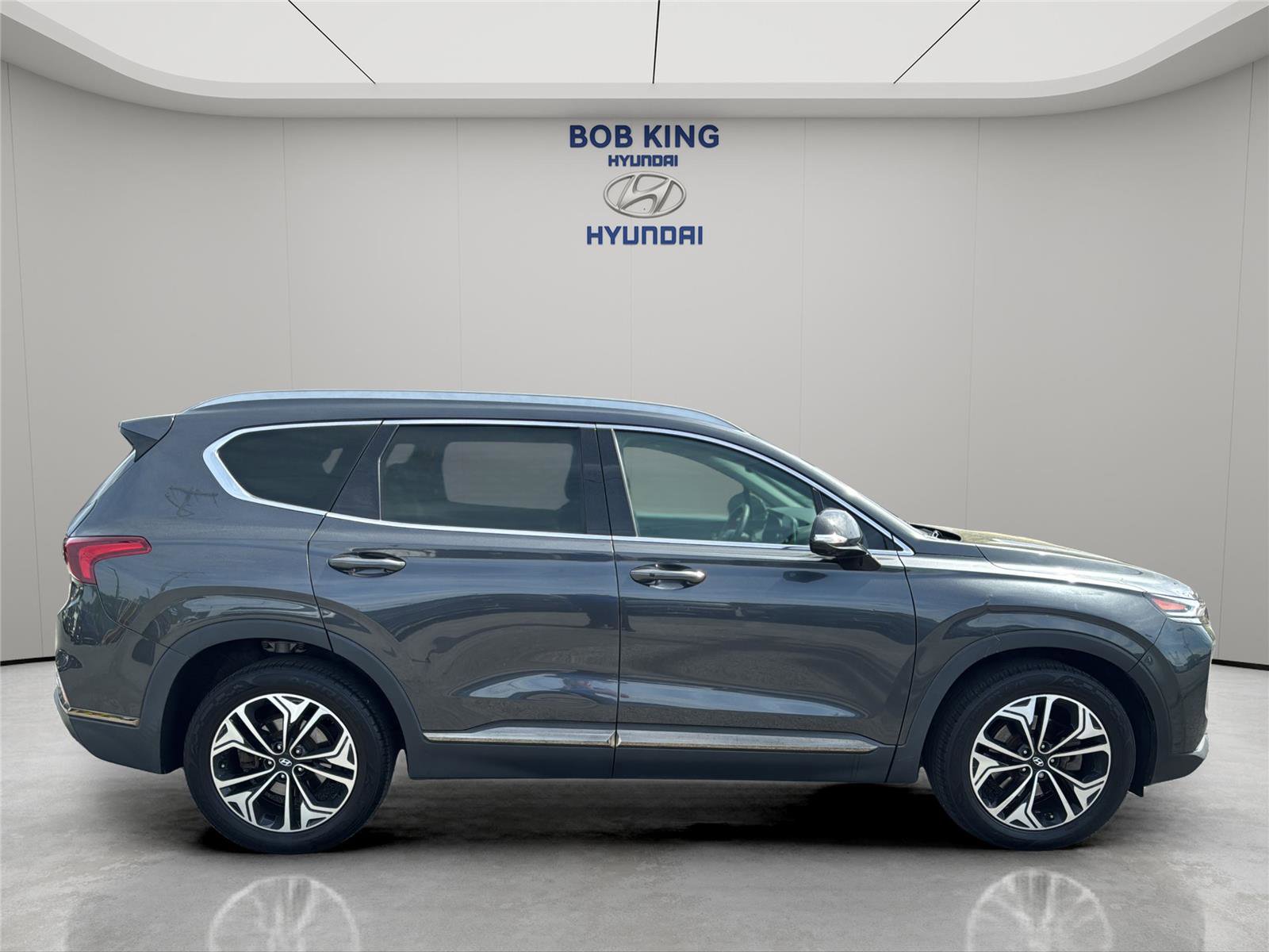 Used 2020 Hyundai Santa Fe Limited image 6