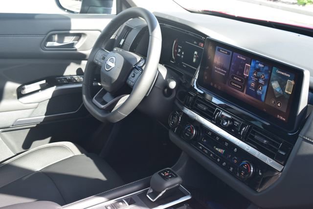 New 2026 Nissan Pathfinder SL AWD/4WD image 14