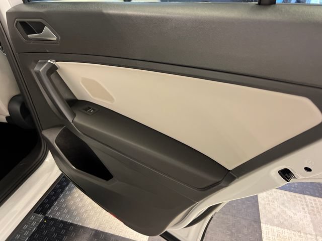 Certified 2021 Volkswagen Tiguan SE FWD image 13
