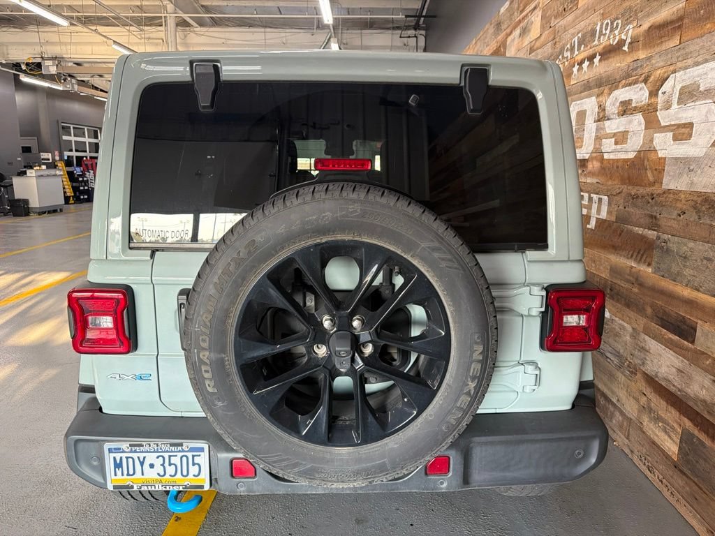 Used 2024 Jeep Wrangler Unlimited Sahara w/ Safety Group AWD/4WD image 7