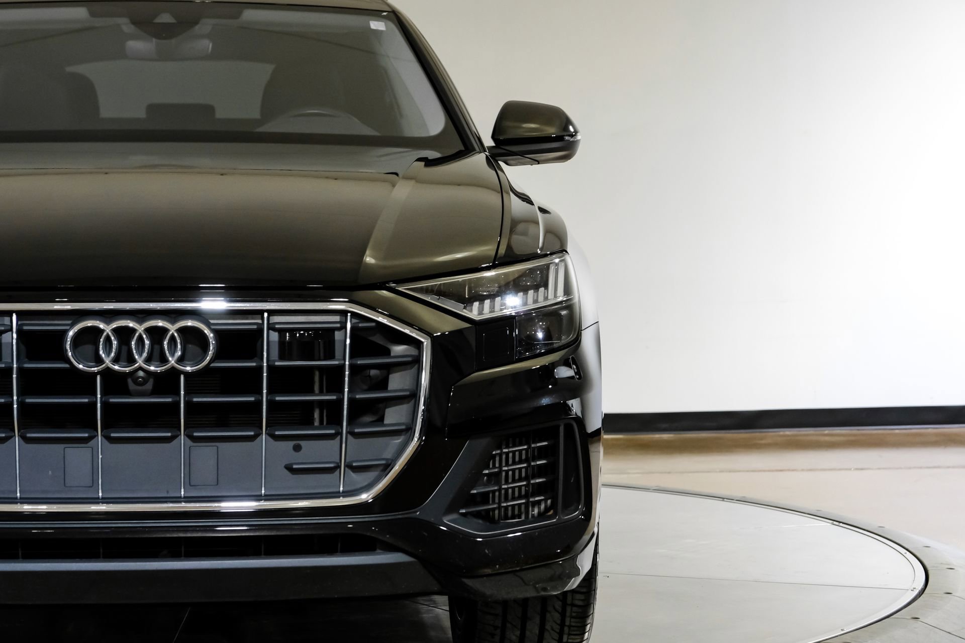 Used 2023 Audi Q8 Premium Plus w/ Premium Plus Package image 50