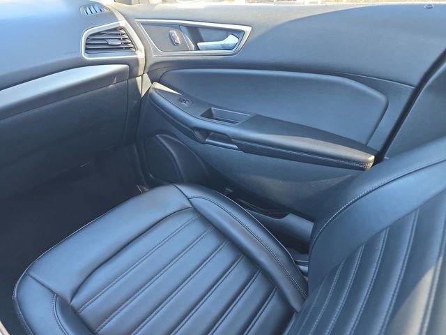 Used 2023 Ford Edge SEL image 14