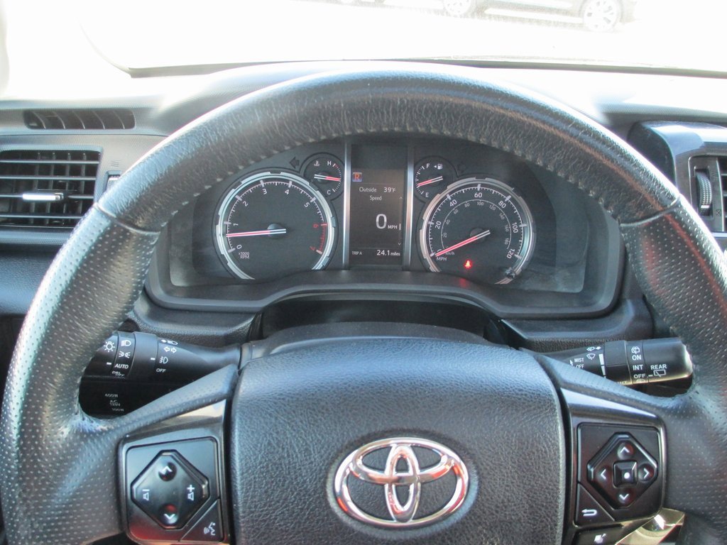Used 2020 Toyota 4Runner Nightshade image 27