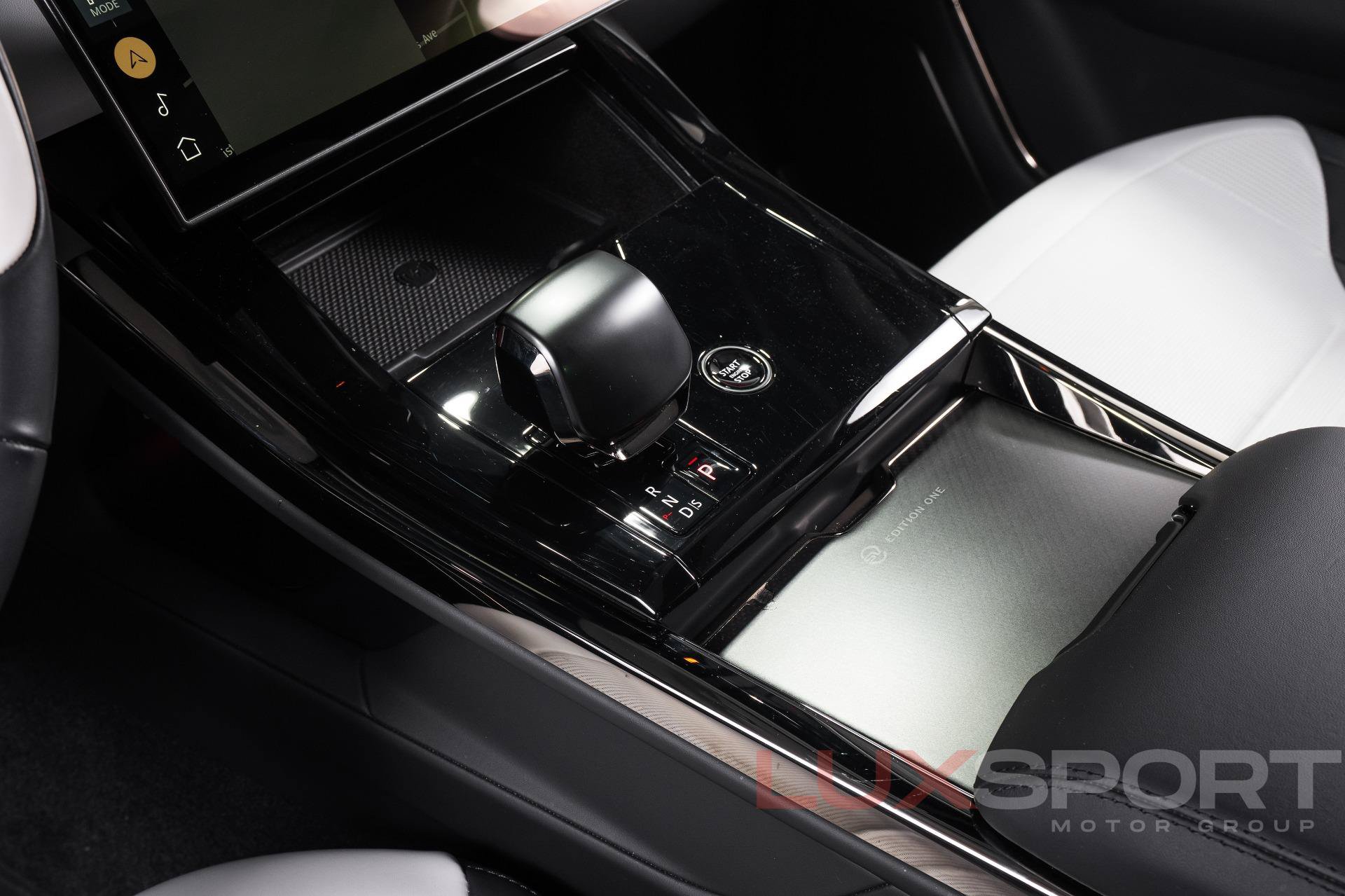 Used 2024 Land Rover Range Rover Sport AWD/4WD image 46