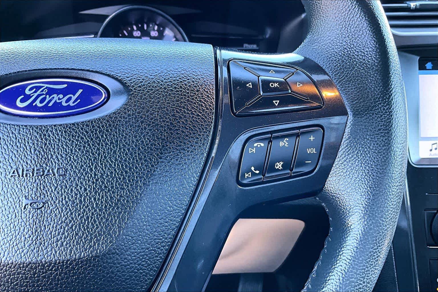 Used 2019 Ford Explorer XLT w/ Equipment Group 201A FWD image 23