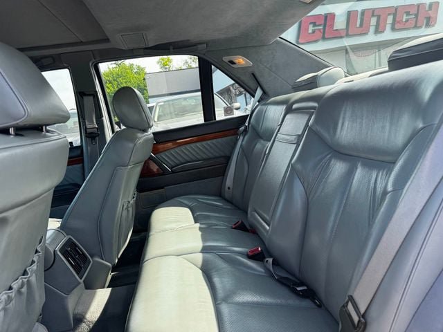 Used 1992 Mercedes-Benz 300 SE image 16