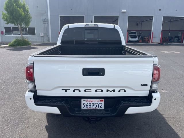 Used 2020 Toyota Tacoma TRD Off-Road w/ Technology Package image 6