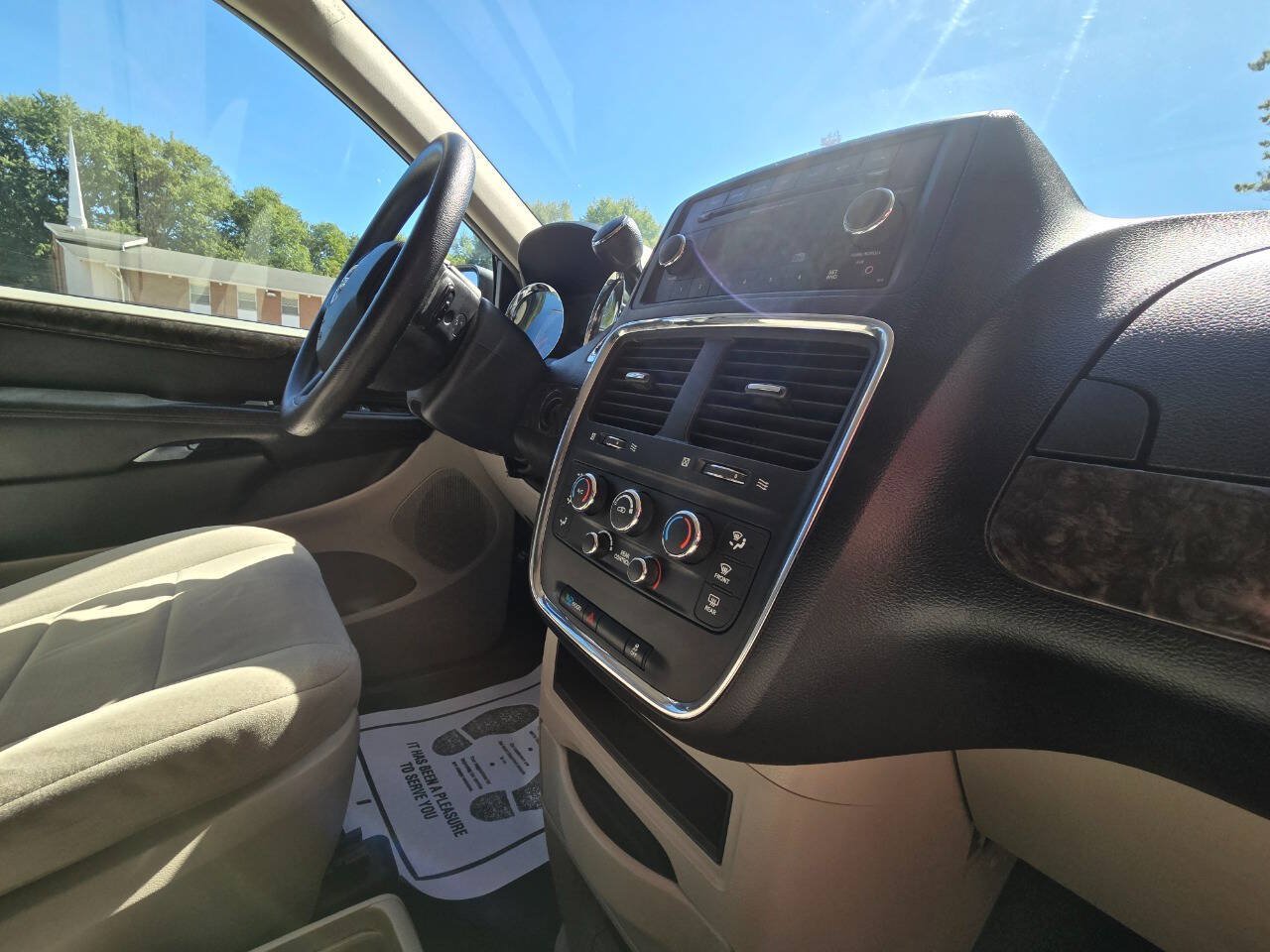 Used 2011 Dodge Grand Caravan Mainstreet w/ PWR Convenience Group FWD image 26