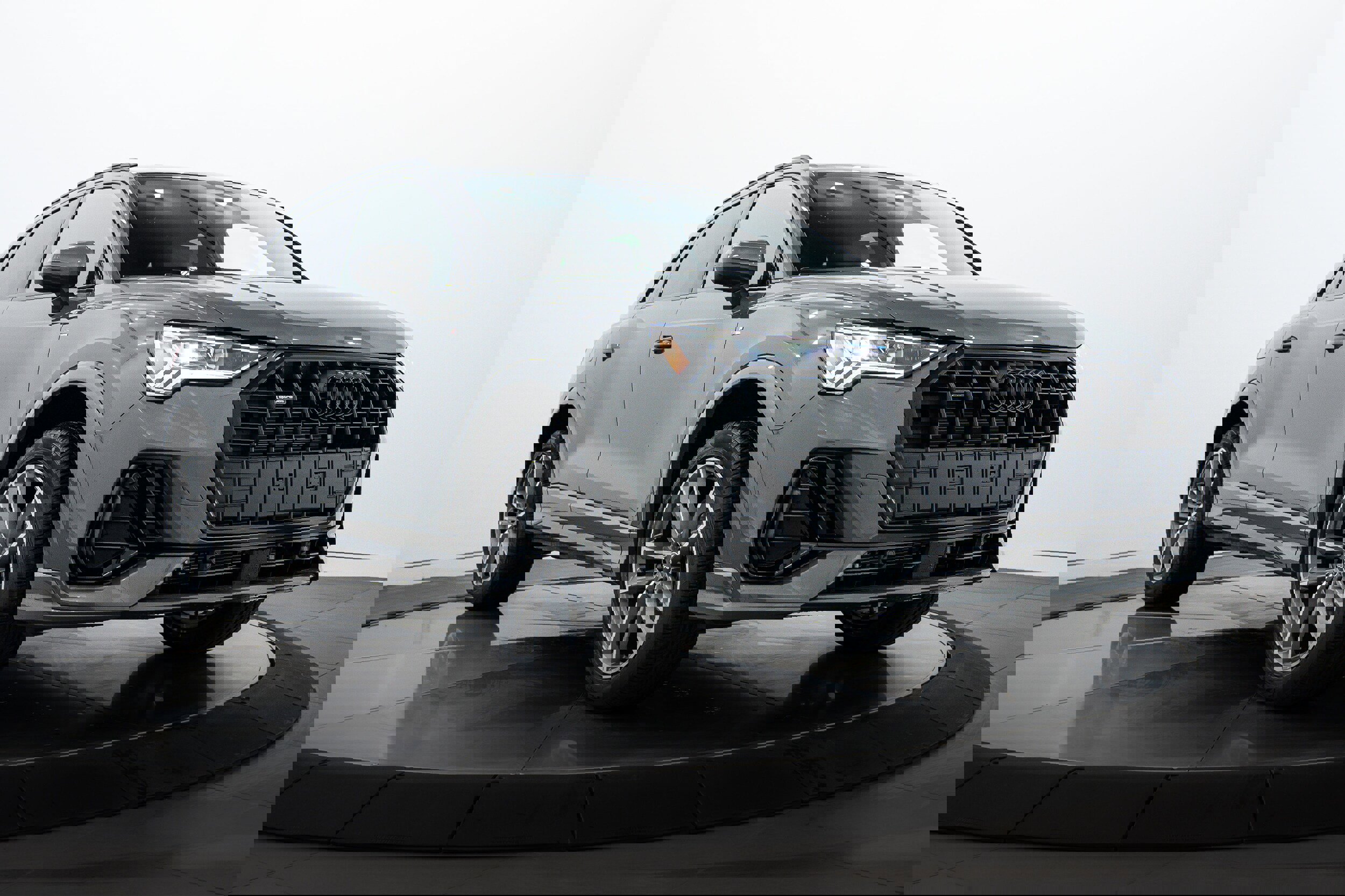 New 2025 Audi Q3 2.0T Premium