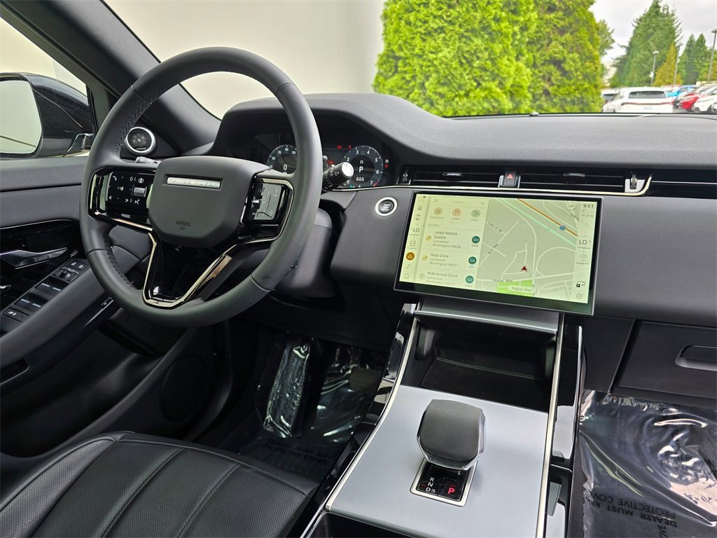 Used 2024 Land Rover Range Rover Evoque S image 32