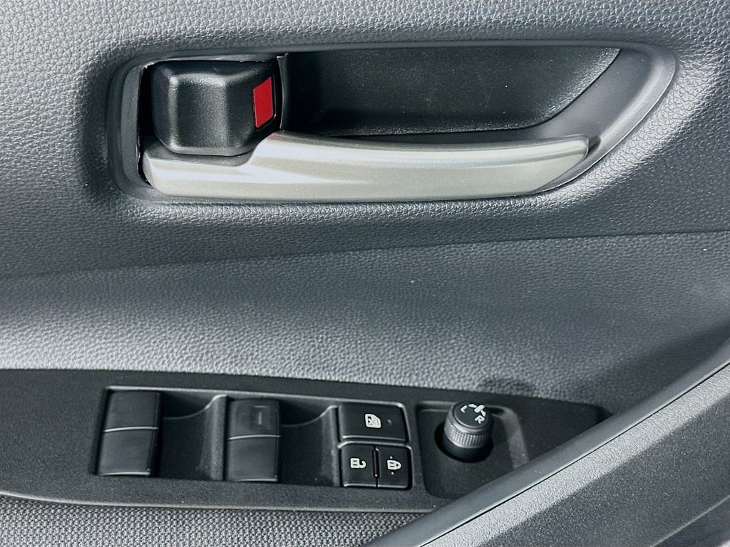 Certified 2026 Toyota Corolla SE w/ SE Package FWD image 18
