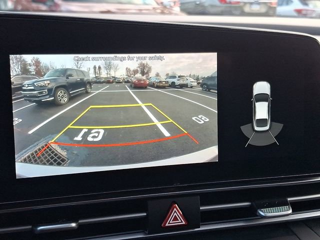 Used 2021 Hyundai Elantra Limited image 19