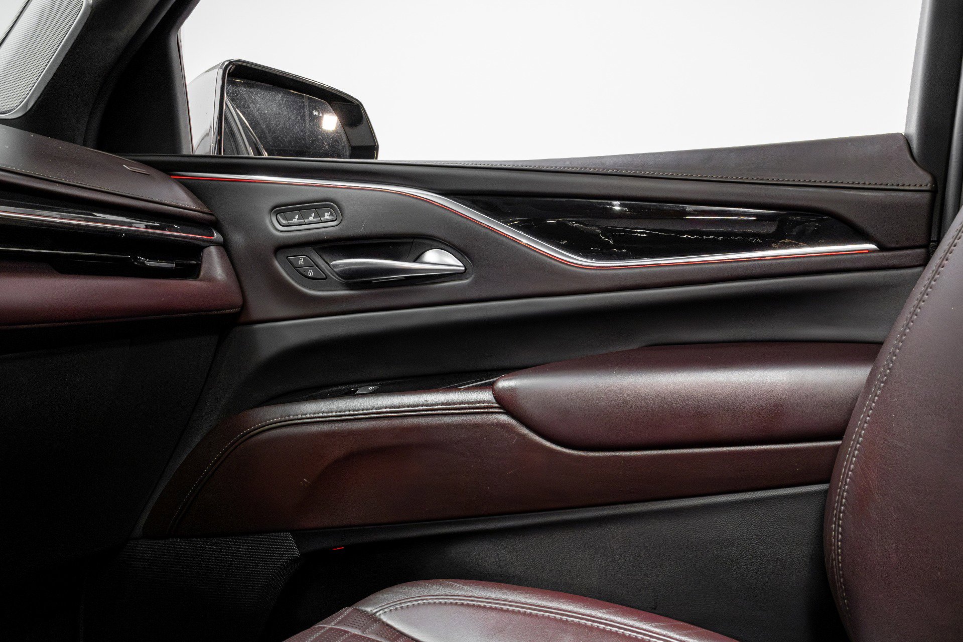 Used 2021 Cadillac Escalade ESV Premium Luxury Platinum w/ Heavy-Duty Trailer Package image 11