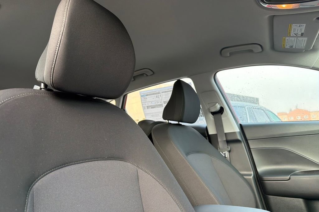 New 2026 Hyundai Kona SE image 15