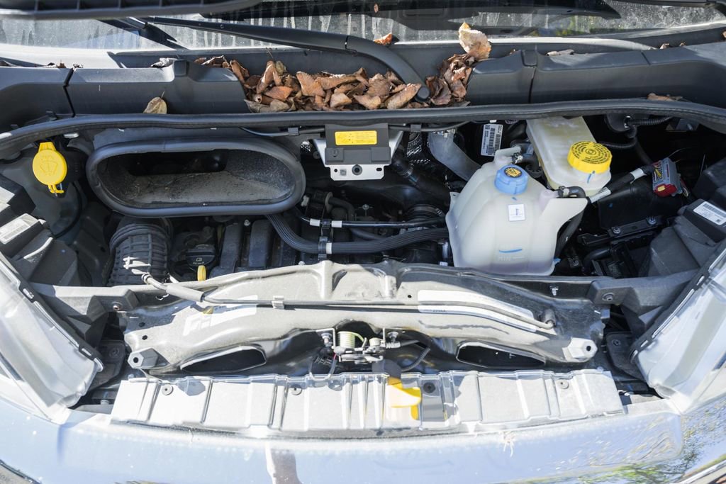 New 2025 RAM ProMaster 2500 w/ Quick Order Package 22G SLT image 16