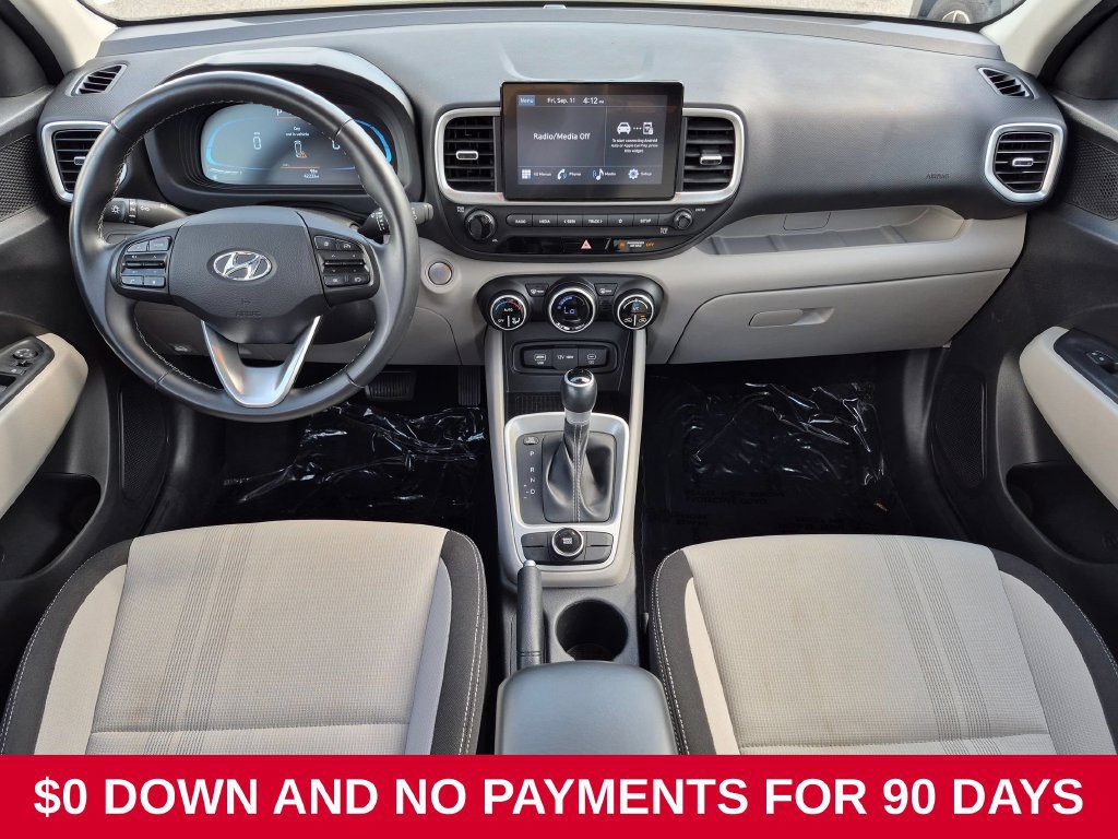Used 2025 Hyundai Venue SEL FWD image 24