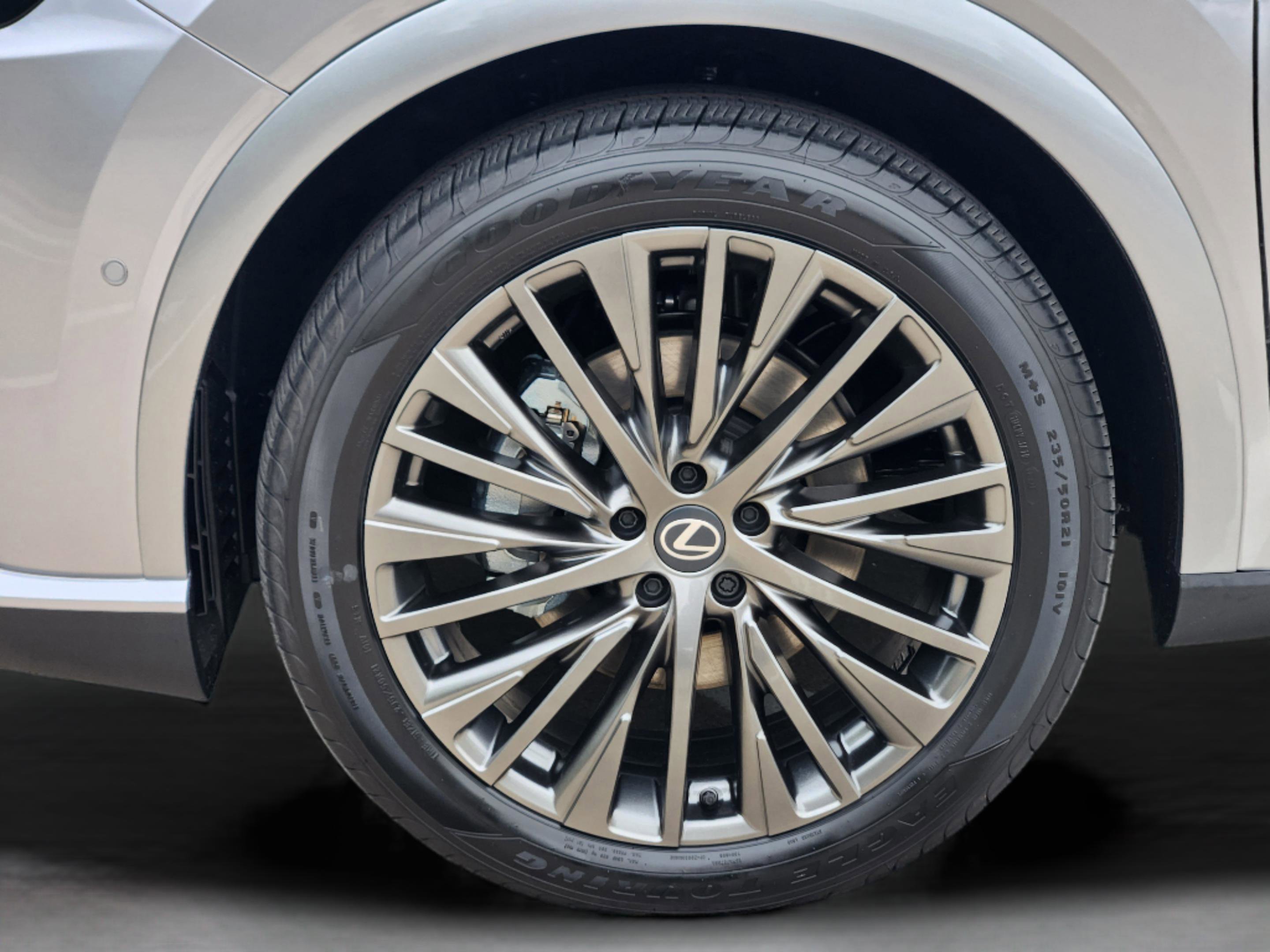 New 2026 Lexus RX 350 AWD/4WD image 24