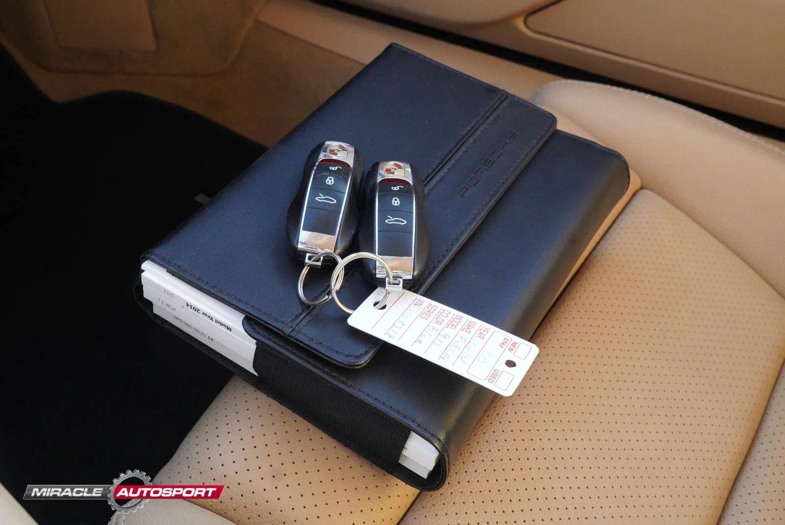 Used 2014 Porsche 911 Carrera w/ Sport Chrono Package image 38