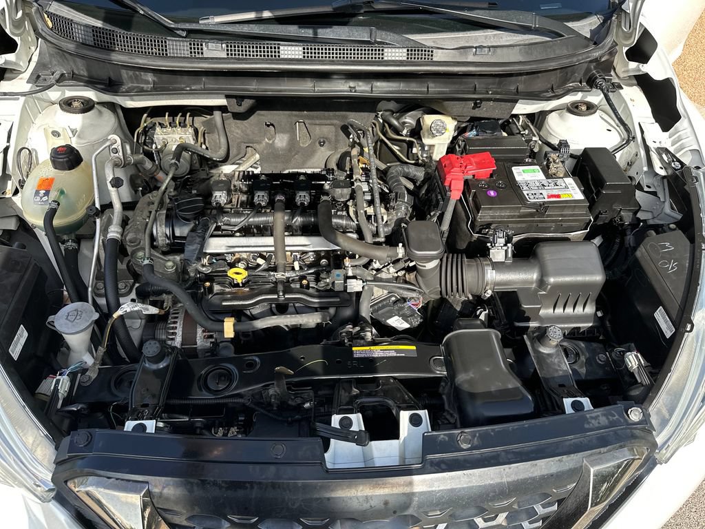 Used 2019 Nissan Kicks SR w/ Exterior Package FWD image 15