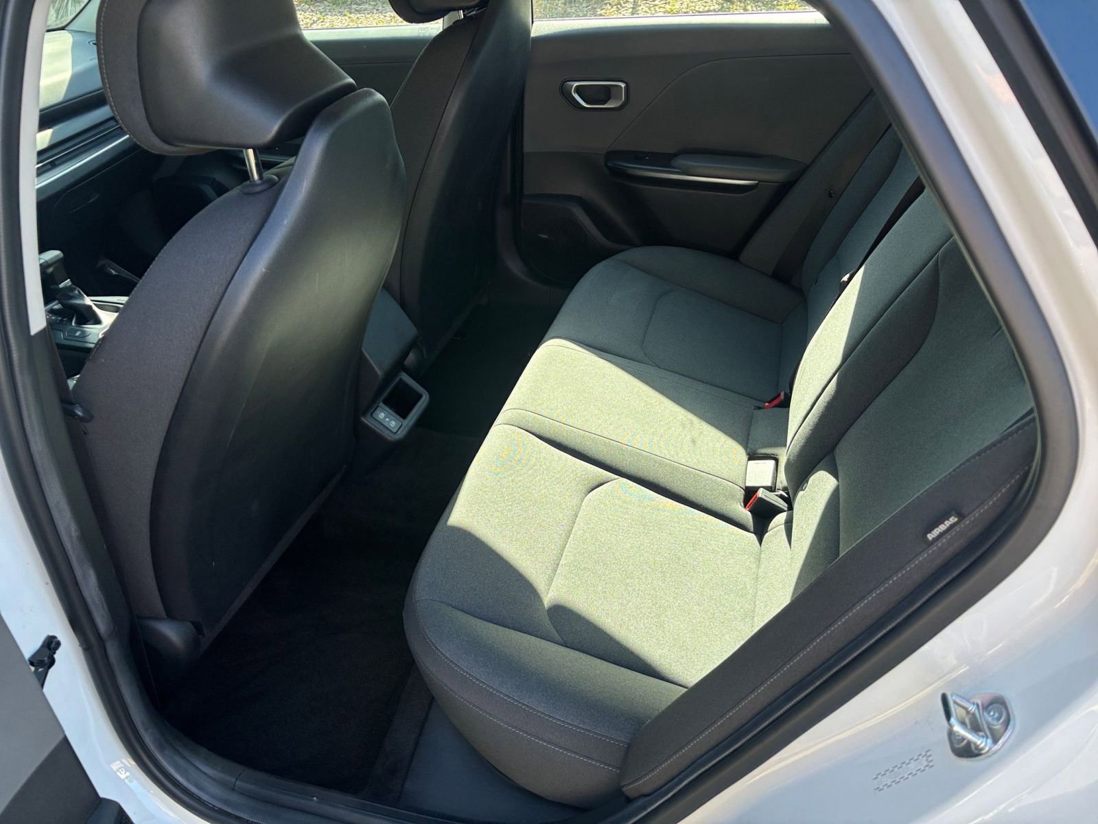 Used 2025 Kia K4 FWD image 28