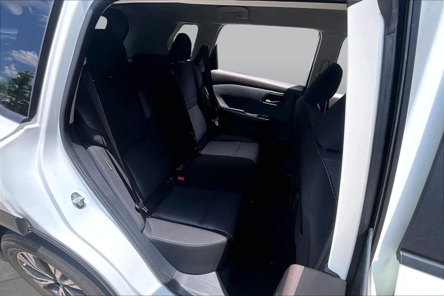 Certified 2023 Nissan Rogue SV FWD image 21