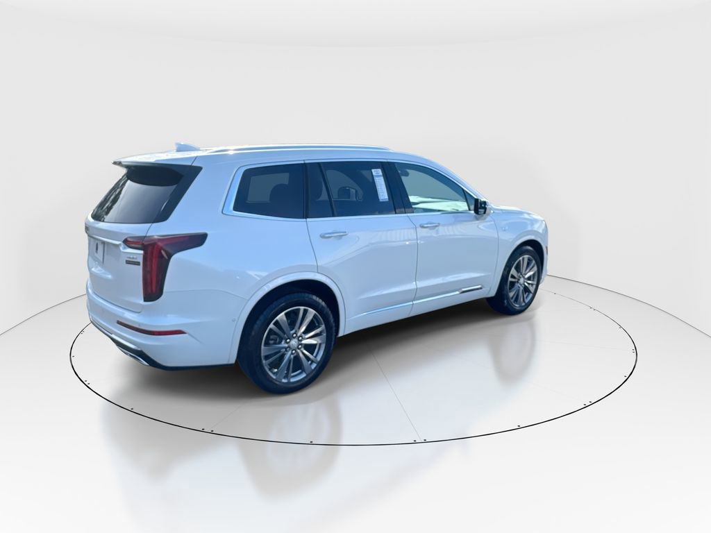 Used 2025 Cadillac XT6 Premium Luxury w/ Technology Package image 8