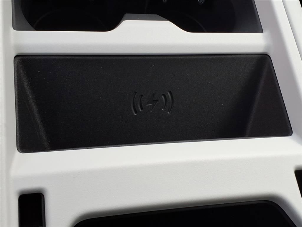 New 2026 Land Rover Defender 110 S image 19